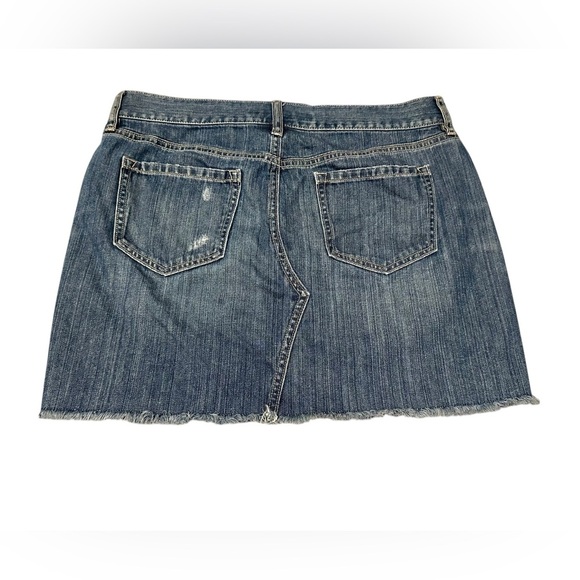 Old Navy frayed denim mini jean skirt size 8 regular - Picture 4 of 7